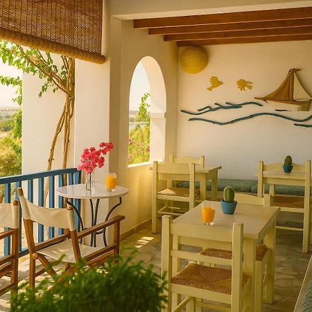 Beachfront Bocamviglies Rooms - Naoussa Bespoke View エクステリア 写真