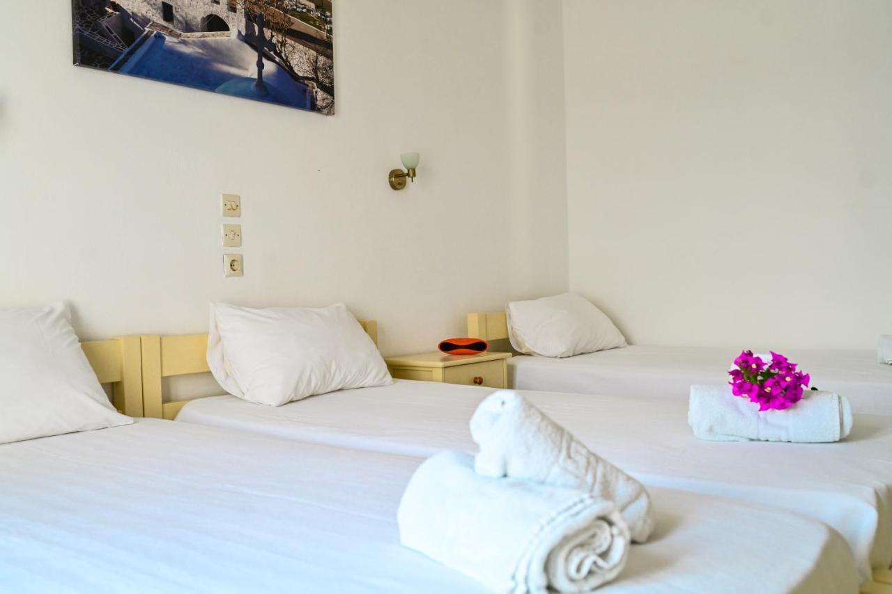 Beachfront Bocamviglies Rooms - Naoussa Bespoke View エクステリア 写真