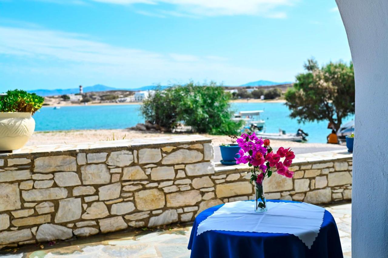 Beachfront Bocamviglies Rooms - Naoussa Bespoke View エクステリア 写真