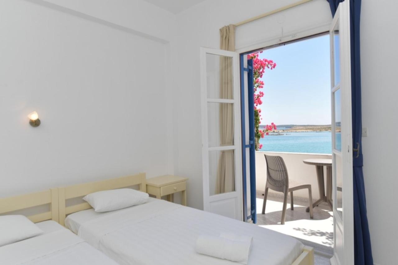 Beachfront Bocamviglies Rooms - Naoussa Bespoke View エクステリア 写真